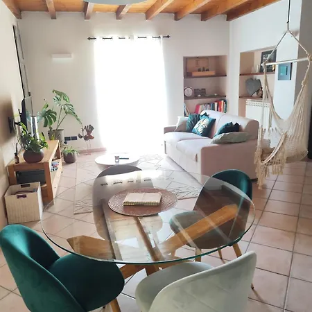 بيت للعطل Casa An'anasha لووِنو